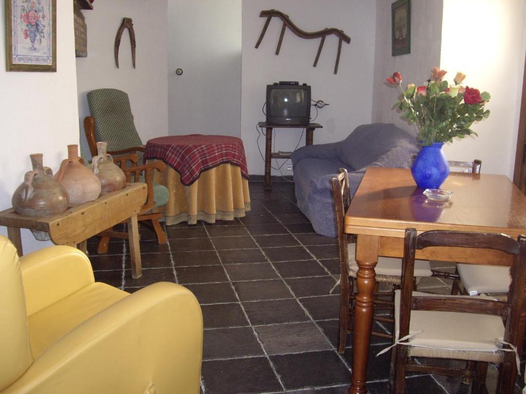 Apartamento Cuevas Rio Baza Habitación foto